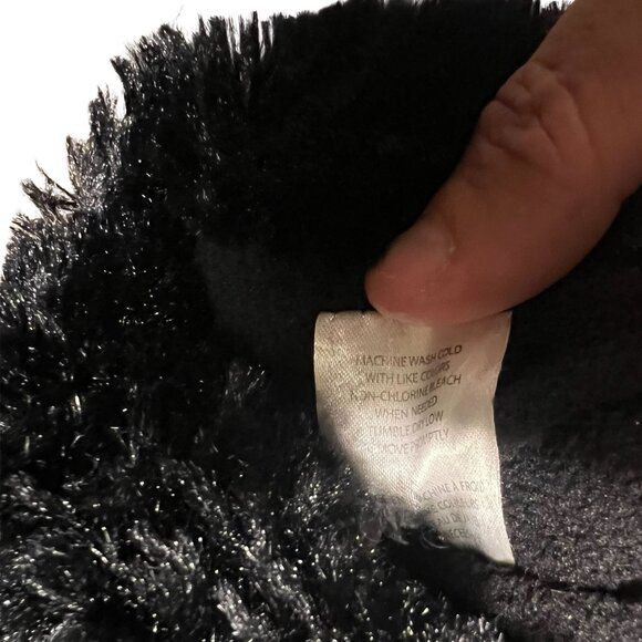 Kids Bear Claw Slippers M Size 13-3 100% Polyester Plush Black Fun Costume Acces - Picture 4 of 4